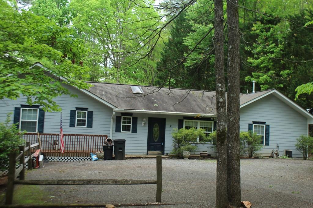 6961 Woodlake Circle Young Harris GA 30582