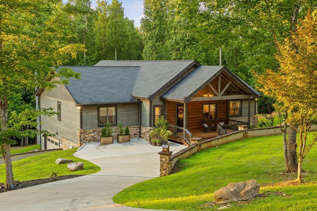 371 Windfield Circle Blue Ridge GA 30513