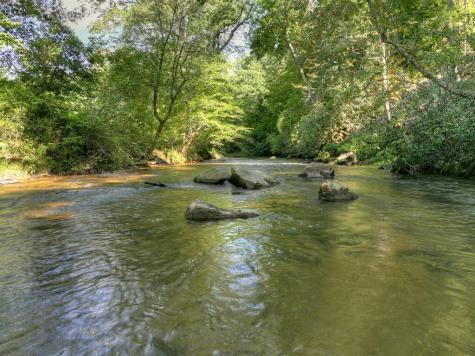 93 Trails End Epworth GA 30541
