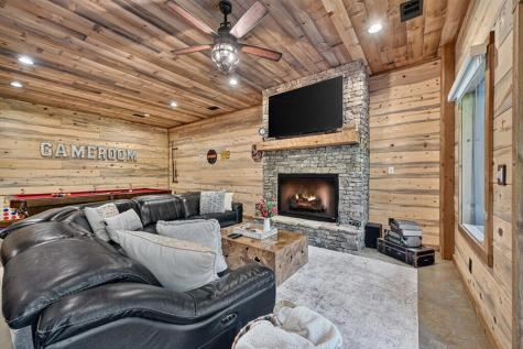 93 Trails End Epworth GA 30541