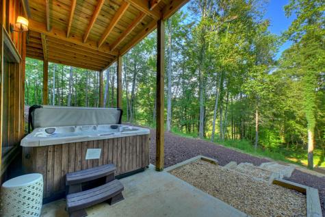93 Trails End Epworth GA 30541