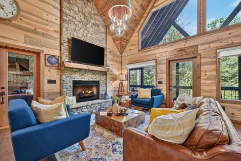 93 Trails End Epworth GA 30541