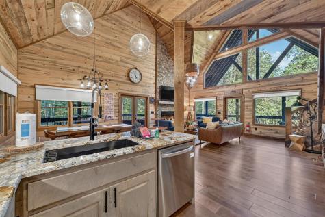 93 Trails End Epworth GA 30541