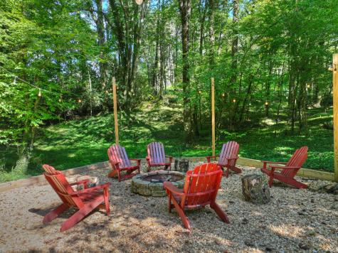 93 Trails End Epworth GA 30541