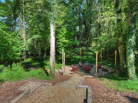 93 Trails End Epworth GA 30541