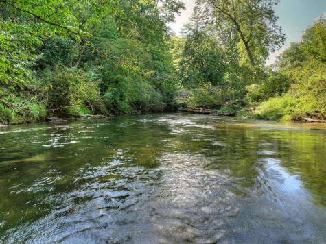 93 Trails End Epworth GA 30541
