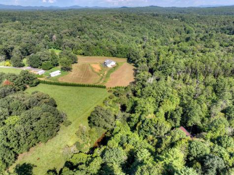 93 Trails End Epworth GA 30541