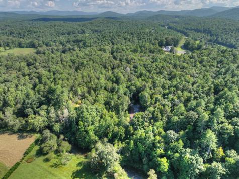 93 Trails End Epworth GA 30541