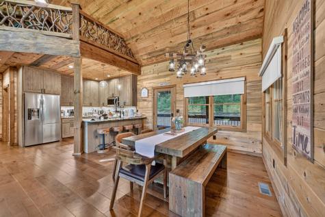93 Trails End Epworth GA 30541