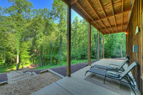 93 Trails End Epworth GA 30541