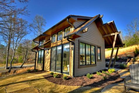 300 Old Toccoa Loop Mineral Bluff GA 30559