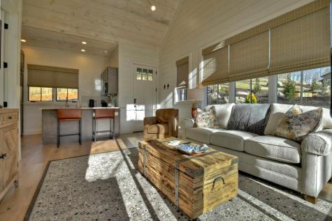 300 Old Toccoa Loop Mineral Bluff GA 30559