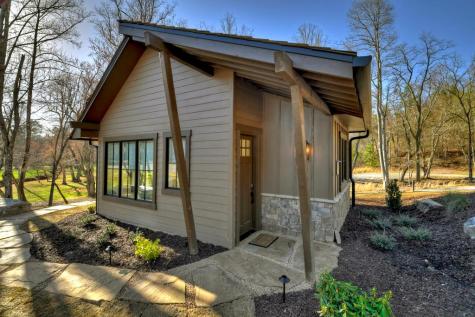 300 Old Toccoa Loop Mineral Bluff GA 30559