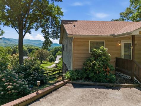 651 Mcridge Road Hiawassee GA 30564