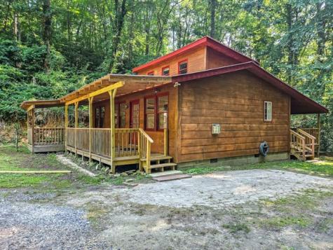 65 Mount Pleasant Drive Ellijay GA 30540