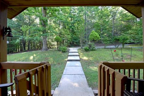 175 Bell Road Mineral Bluff GA 30559