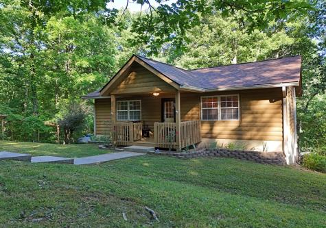 175 Bell Road Mineral Bluff GA 30559