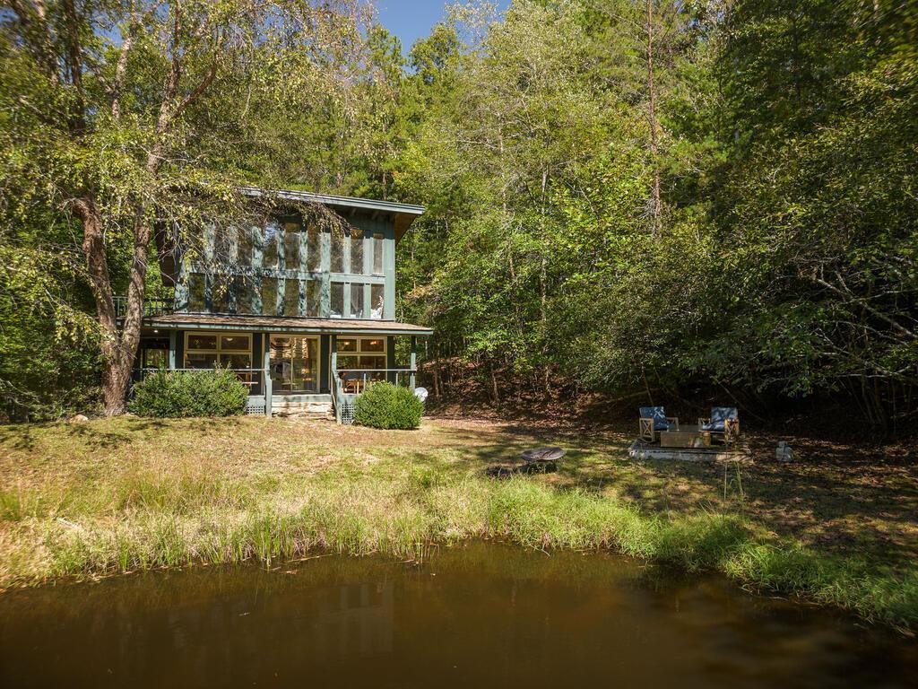427 Cross Creek Mineral Bluff GA 30559