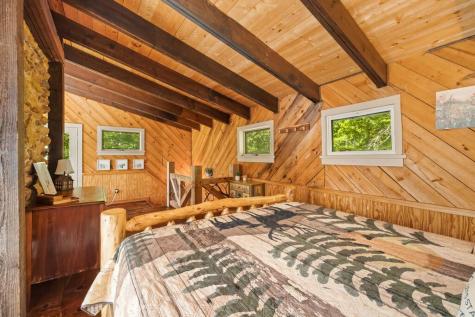 427 Cross Creek Mineral Bluff GA 30559