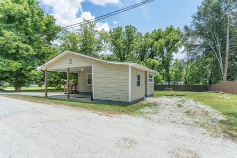 123 Fisher Street Andrews NC 28901