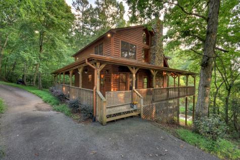160 Mountain Field Drive Suches GA 30572