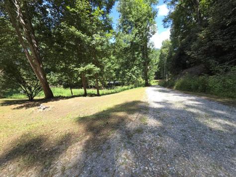 1522 Red Marble Road Andrews NC 28901