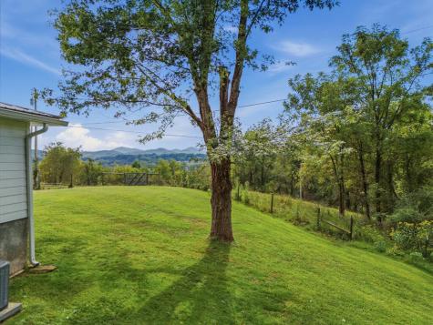 1038 Jarrett Road Hayesville NC 28094