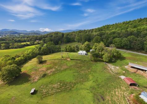 1038 Jarrett Road Hayesville NC 28094