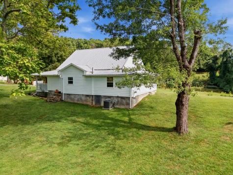 1038 Jarrett Road Hayesville NC 28094