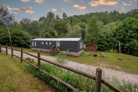 580 Atoah Circle Robbinsville NC 28771