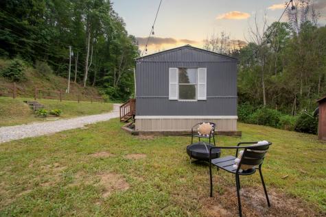 580 Atoah Circle Robbinsville NC 28771