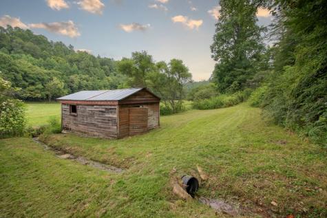 580 Atoah Circle Robbinsville NC 28771