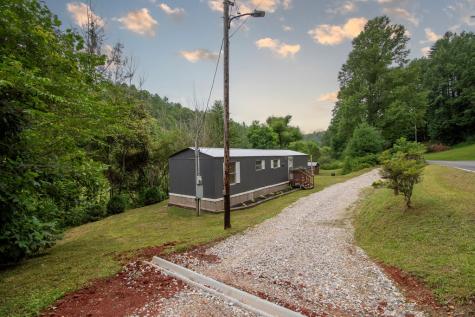 580 Atoah Circle Robbinsville NC 28771