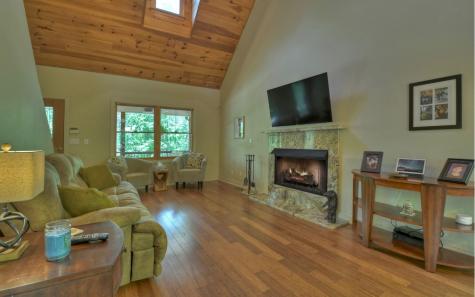 134 Sunlight Trail Ellijay GA 30540