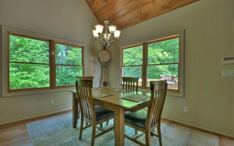 134 Sunlight Trail Ellijay GA 30540