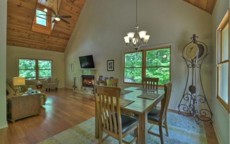134 Sunlight Trail Ellijay GA 30540