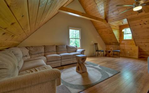 134 Sunlight Trail Ellijay GA 30540