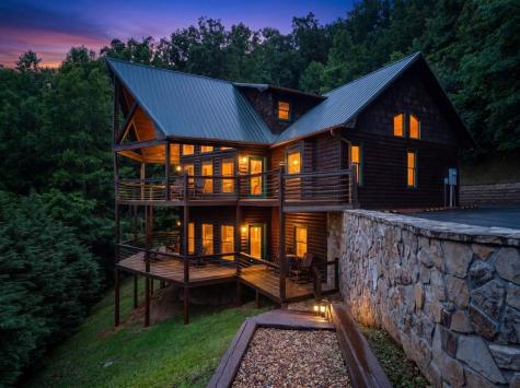 101 Cletus Way Hiawassee GA 30546
