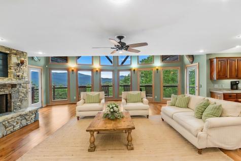 101 Cletus Way Hiawassee GA 30546
