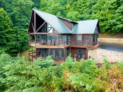 101 Cletus Way Hiawassee GA 30546