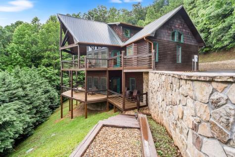 101 Cletus Way Hiawassee GA 30546