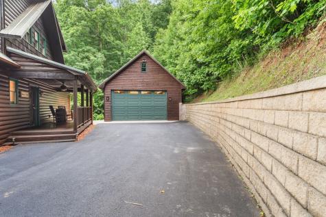 101 Cletus Way Hiawassee GA 30546