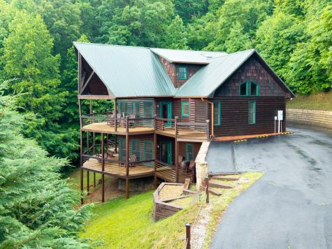 101 Cletus Way Hiawassee GA 30546