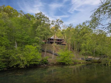 207 Arrow Way Mineral Bluff GA 30559