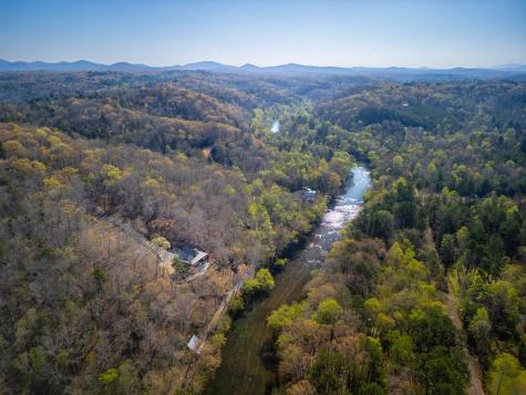 207 Arrow Way Mineral Bluff GA 30559