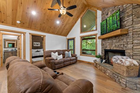 241 Wolf Creek Mountain Road Mineral Bluff GA 30559