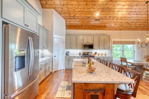 25 Ivy Log Heights Spur Young Harris GA 30582