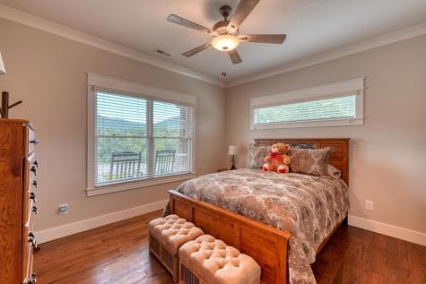 25 Ivy Log Heights Spur Young Harris GA 30582