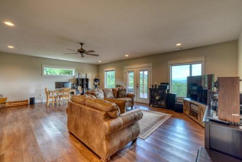 25 Ivy Log Heights Spur Young Harris GA 30582