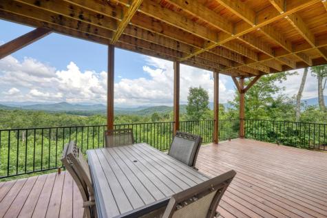 25 Ivy Log Heights Spur Young Harris GA 30582